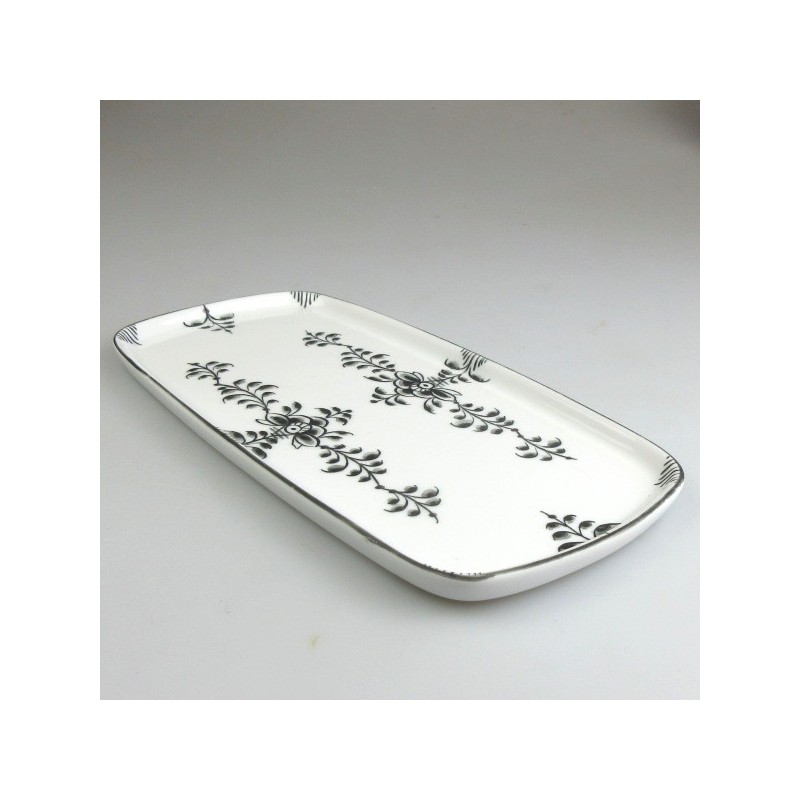 23 x 11,5 cm - Lille sushi fad / tallerken i håndmalet porcelæn med sort Nostalgi-mønster