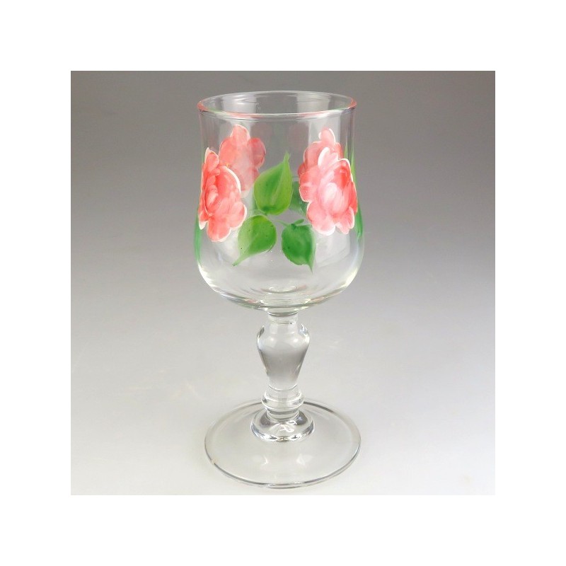 Rose dekoration på lyreformet hvidvinsglas