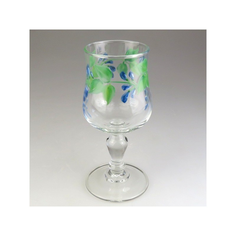 Blåregn dekoration på lyreformet hvidvinsglas