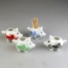 Sød lille gris tandstikholder i håndmalet porcelæn med dekoration Sommerfugl