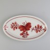 Oval asiet i håndmalet porcelæn med dekoration Bordeaux Sommerfugl